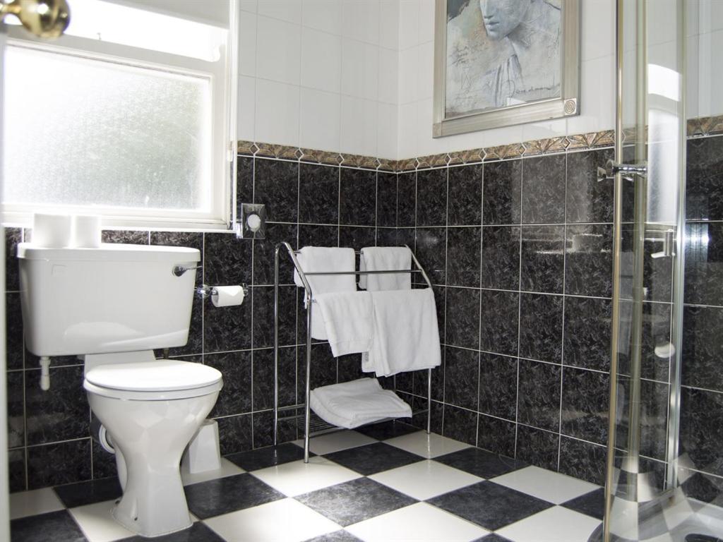 The Ryandale Inn Dungannon Bagian luar foto