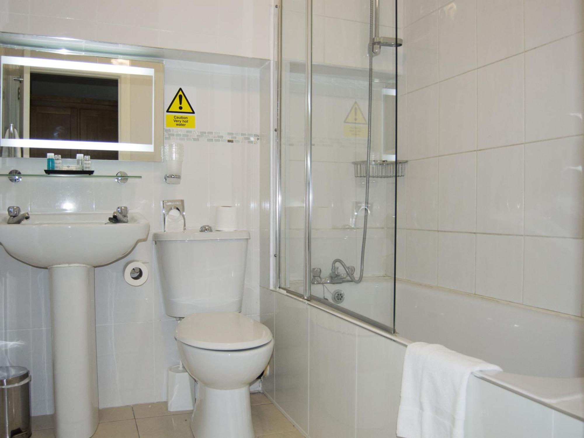 The Ryandale Inn Dungannon Ruang foto